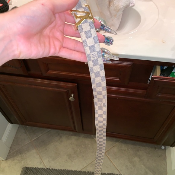 Louis Vuitton white print belt - Picture 2 of 2